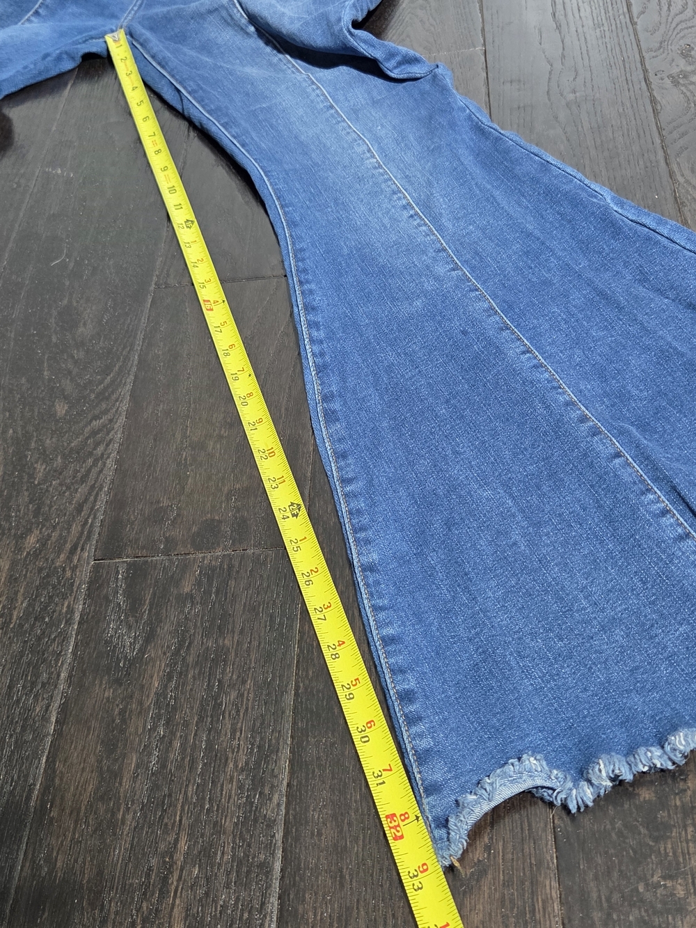 Judy Blue Women's Stretch Denim Jeans Super Flare Legs 13/31 Rough Hem - Picture 8 of 13
